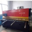 []出售折弯机剪板机各一台